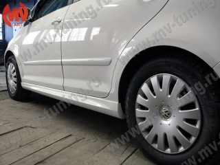Пороги R-Line Style VW Golf Plus I / II Поколения 2004-2014 + УСТАНОВОЧНЫЙ КОМПЛЕКТ