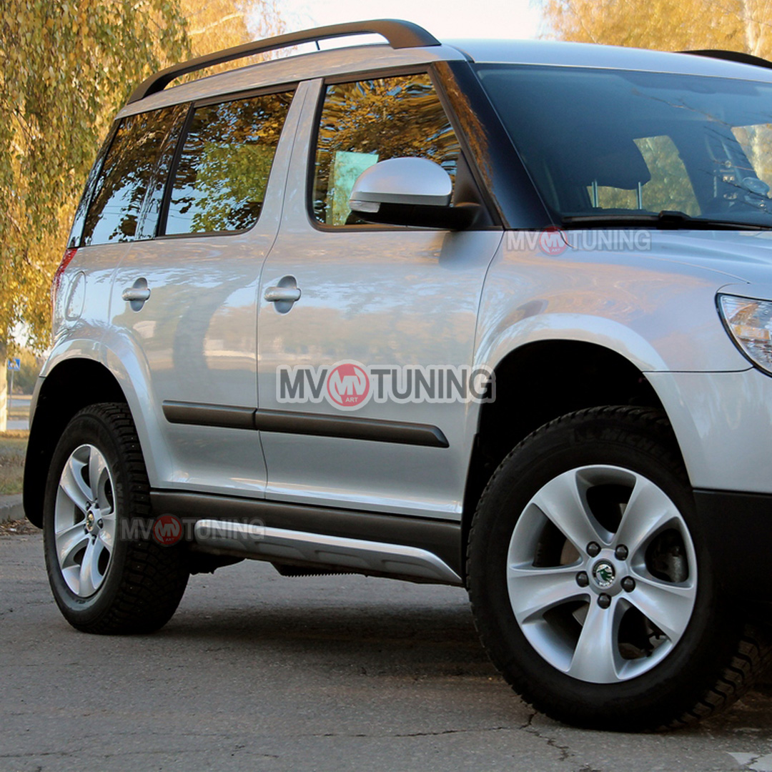 SNOW SILVER. Накладки на пороги Алюминиевый Вид (Взгляд) Skoda Yeti (2009-2012) окрашенный  комплект в серебро