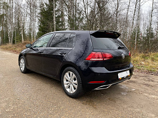 BLACKOUT EDITION. Спойлер в стиле GTI крашенный Черный глянец VW Golf 7 VII (2013 - 2020)