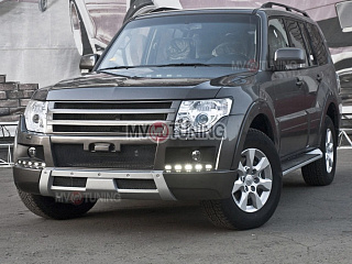Решетка Радиатора var №3 Mitsubishi Pajero IV 4 Broomer Design (2006-2015) БЕЗ СЕТКИ