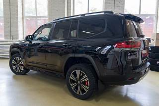 Электрические Пороги ATS для Toyota Land Cruiser LC300 (black)