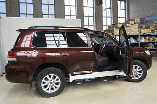 Электрические Пороги ATS для Toyota Land Cruiser LC200 (только в комплекте с юбкой)