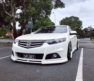 Бампер передний "Modulo Style" Honda Accord 8 (VIII) / Acura TSX (CU/CW) (2008-2013) + УСТАНОВОЧНЫЙ КОМПЛЕКТ