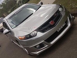 Решетка радиатора "Sport" (СЕТКА В КОМПЛЕКТЕ) var №2 (под лого) Honda Accord 8 (VIII) / Acura TSX (CU/CW) (2008-2010) + УСТАНОВОЧНЫЙ КОМПЛЕКТ