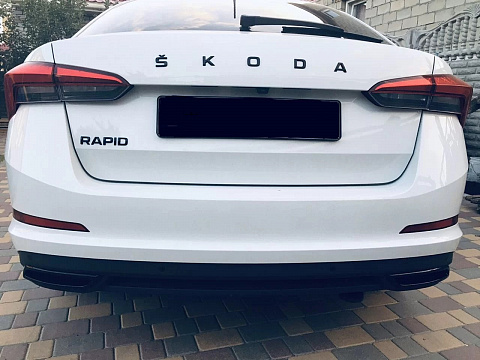 BLACK. Имитация насадок глушителя RS Style крашенные для Skoda Rapid II Gen (2020 - н.в.)