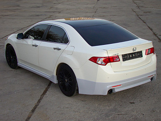 Пороги "Mugen Style" Honda Accord 8 (VIII) / Acura TSX (CU/CW) (2008-2013) + УСТАНОВОЧНЫЙ КОМПЛЕКТ