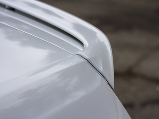 BLACKOUT EDITION. Спойлер в стиле GTI крашенный Черный глянец VW Golf 7 VII (2013 - 2020)