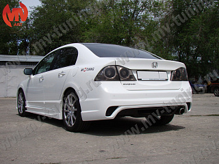 Задний бампер INGS Extreem Honda Civic 4D (2006-2012)