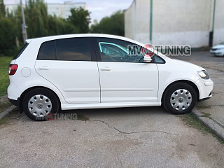 Пороги R-Line Style VW Golf Plus I / II Поколения 2004-2014 + УСТАНОВОЧНЫЙ КОМПЛЕКТ