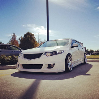 Решетка радиатора "Sport" (СЕТКА В КОМПЛЕКТЕ) var №4 Honda Accord 8 (VIII) / Acura TSX(CU/CW)  (2008-2010) + УСТАНОВОЧНЫЙ КОМПЛЕКТ