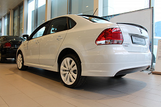 Юбка заднего бампера Volkswagen Polo Sedan (2010-2015)