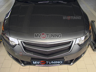 Планка в решетку радиатора "SPORT" var №2 Honda Accord 8(VIII) / Acura TSX (CU/CW) (2008-2010)