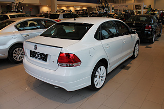 Юбка заднего бампера Volkswagen Polo Sedan (2010-2015)